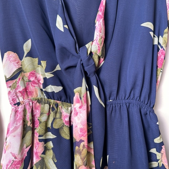Luxxel Blue Long Sleeve Floral Dressy Romper Size Small - Picture 3 of 8